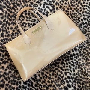SOLD - Louis Vuitton Wilshire Monogram Vernis PM Leather Tote Bag